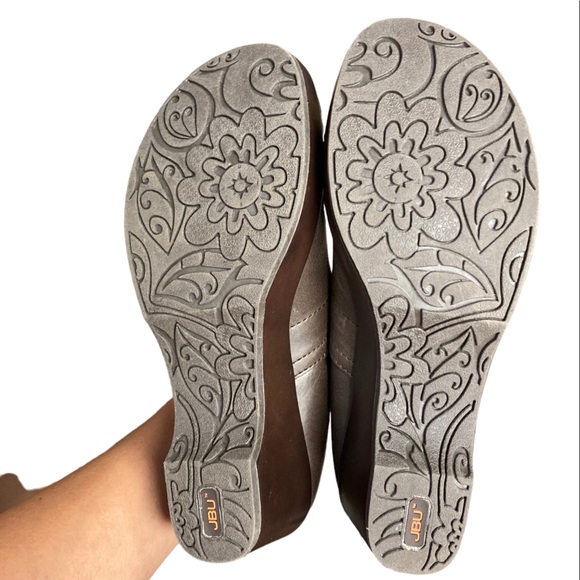 JBU Jambu Design Clogs - Picture 8 of 10